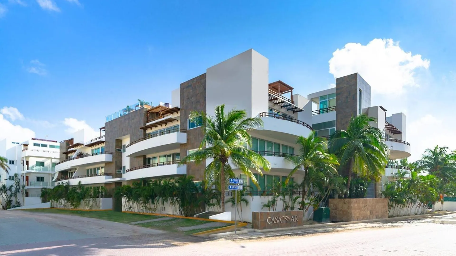Feriehus Beachside Condo With 2 Bedroom Rooftop, Pool - At Casa Del Mar, Condo Clara Playa del Carmen