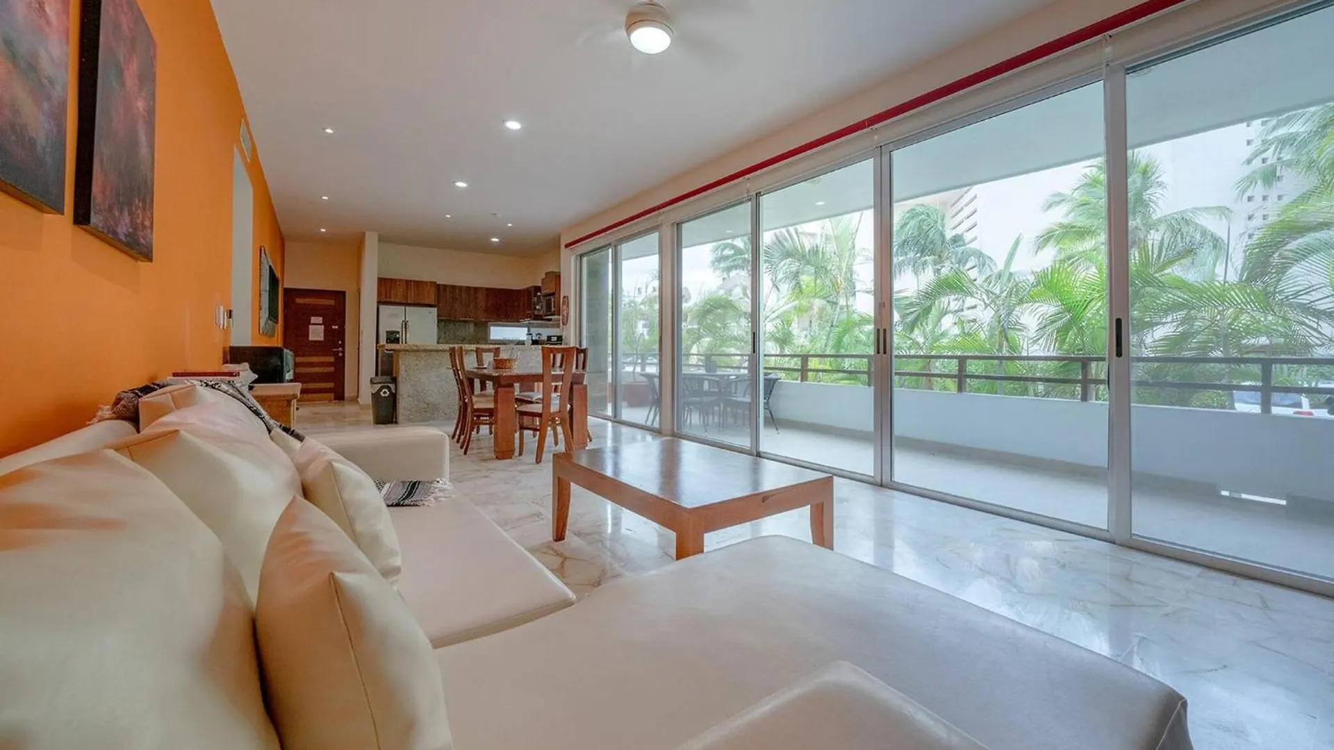 Feriehus Beachside Condo With 2 Bedroom Rooftop, Pool - At Casa Del Mar, Condo Clara Playa del Carmen