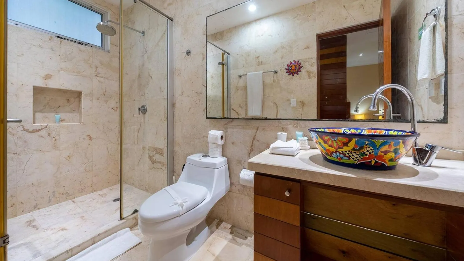 Beachside Condo With 2 Bedroom Rooftop, Pool - At Casa Del Mar, Condo Clara Playa del Carmen 0*,  Messico