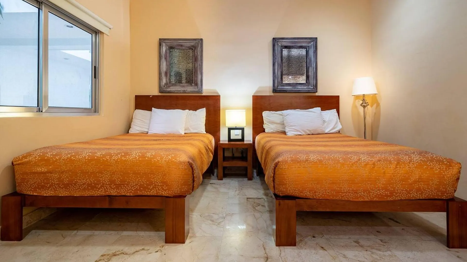 Beachside Condo With 2 Bedroom Rooftop, Pool - At Casa Del Mar, Condo Clara Playa del Carmen 0*,  Mexiko