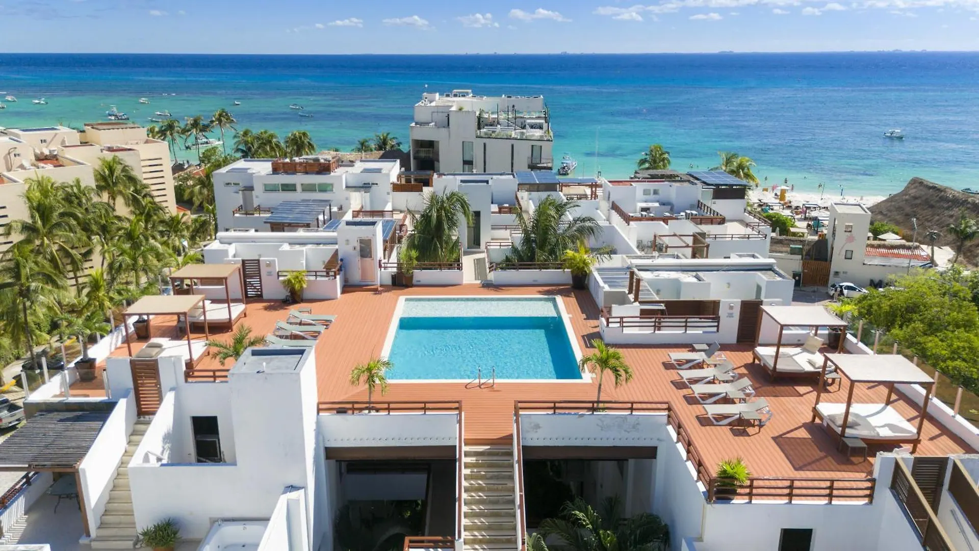 Beachside Condo With 2 Bedroom Rooftop, Pool - At Casa Del Mar, Condo Clara Playa del Carmen